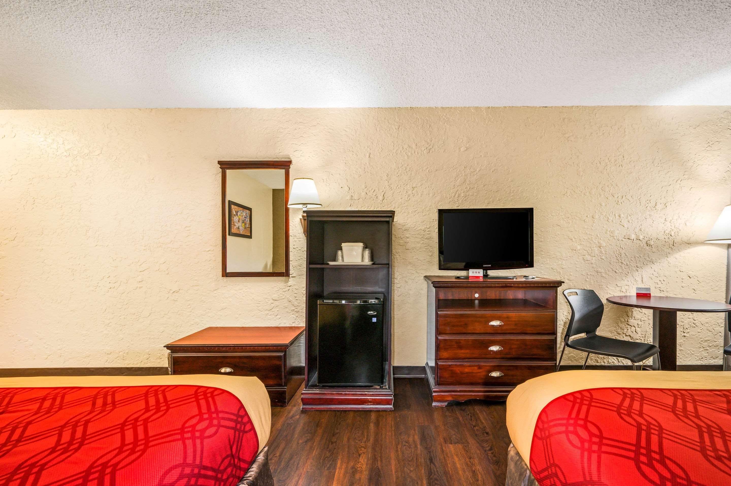 Econo Lodge Corinth Экстерьер фото