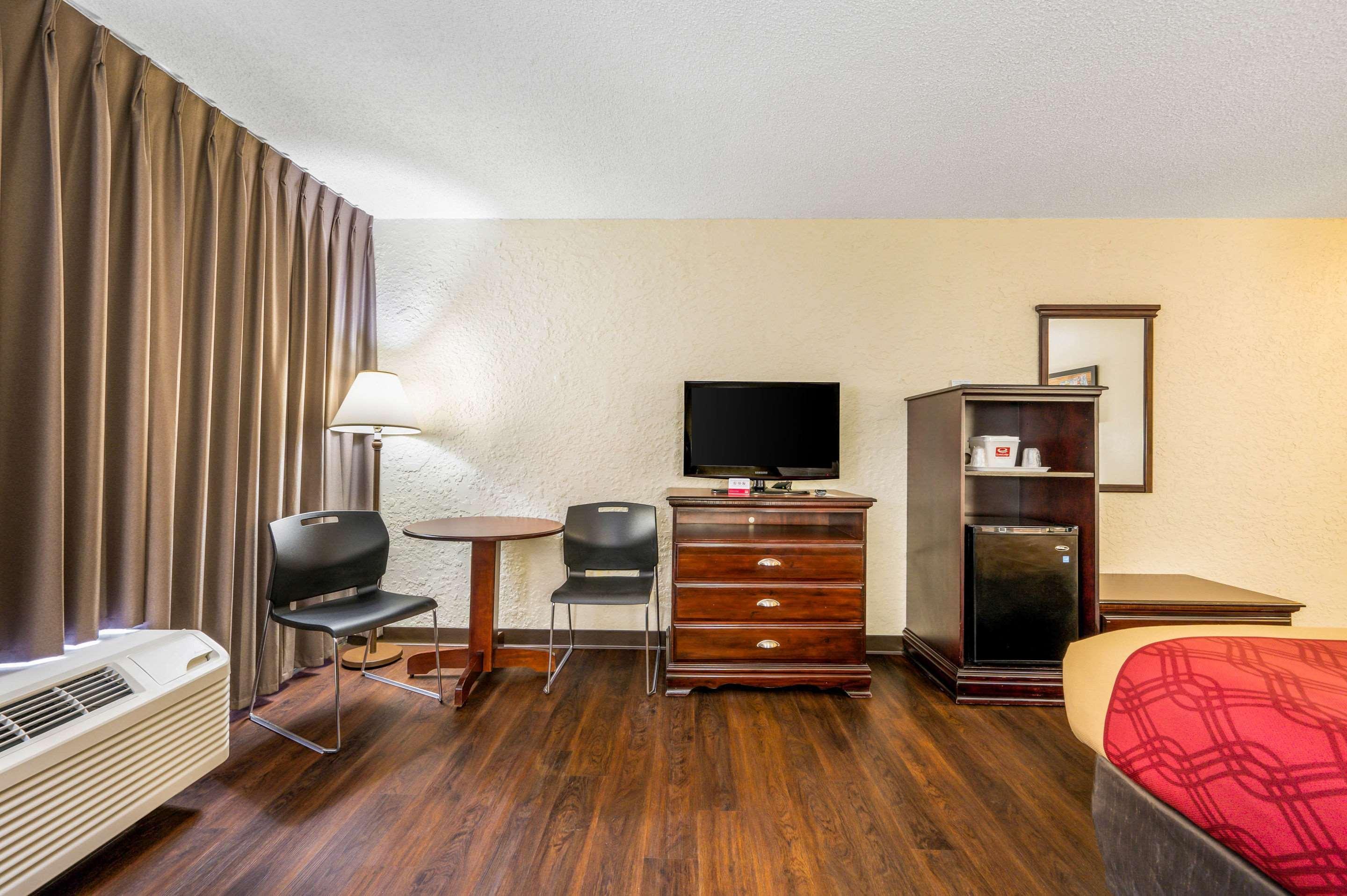 Econo Lodge Corinth Экстерьер фото