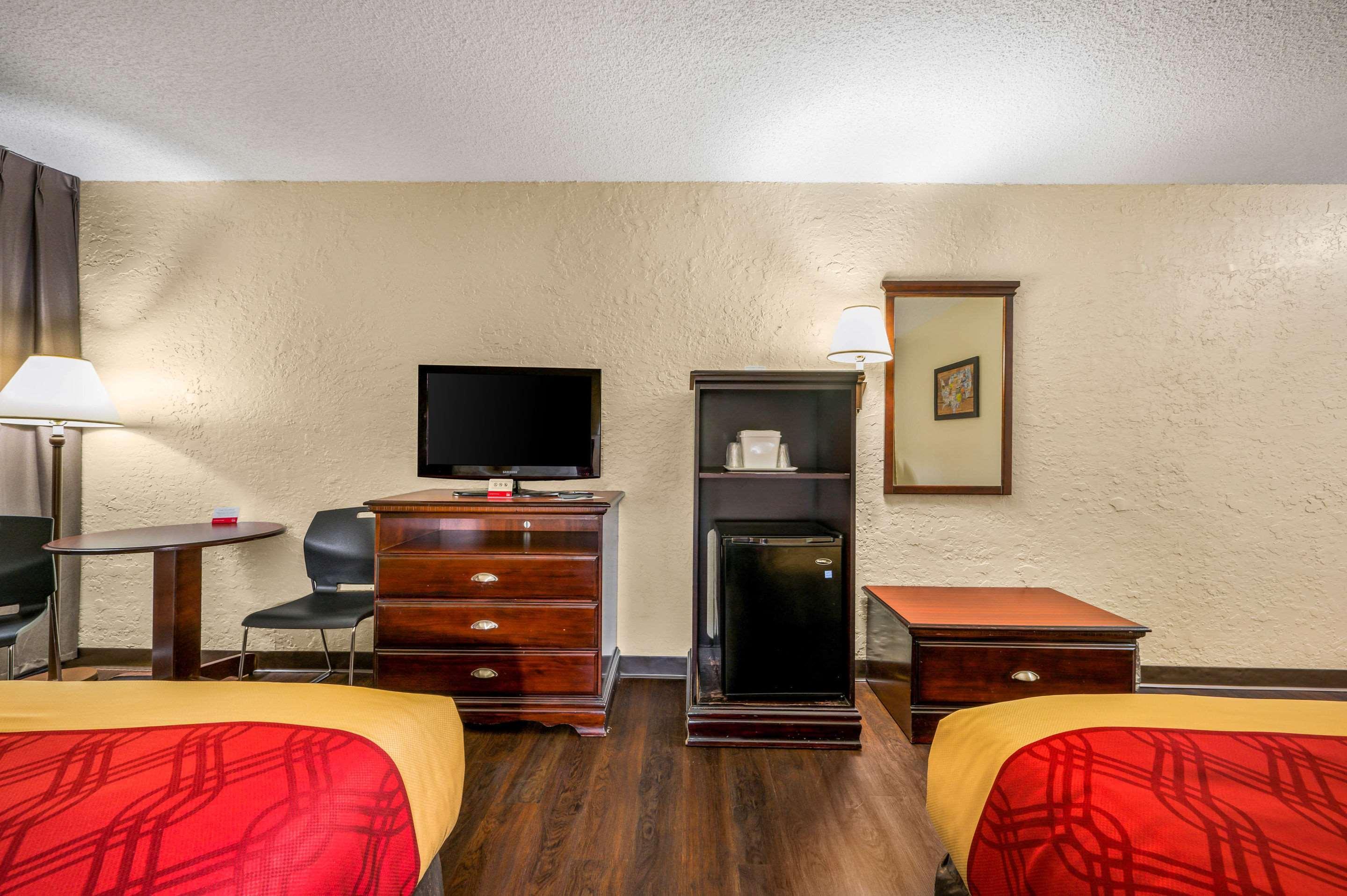 Econo Lodge Corinth Экстерьер фото