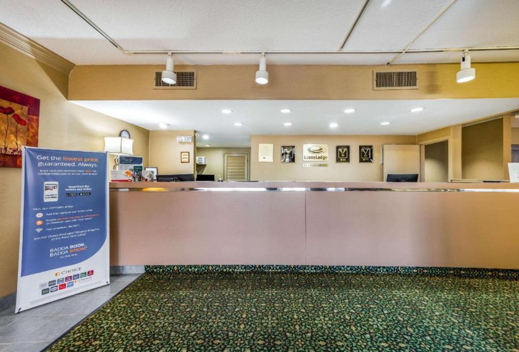 Econo Lodge Corinth Экстерьер фото