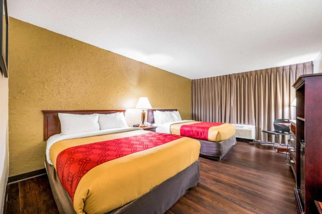 Econo Lodge Corinth Экстерьер фото