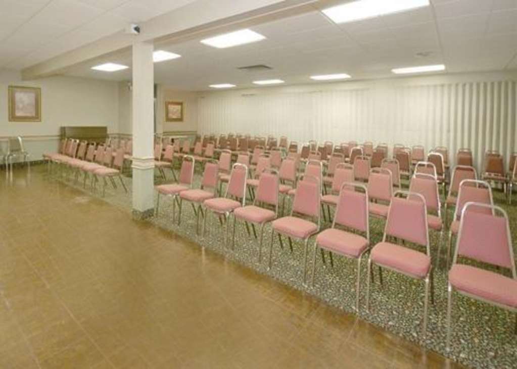 Econo Lodge Corinth Удобства фото